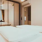 Traunseeloft Apartment *