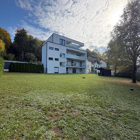 Traunseeloft Apartment *